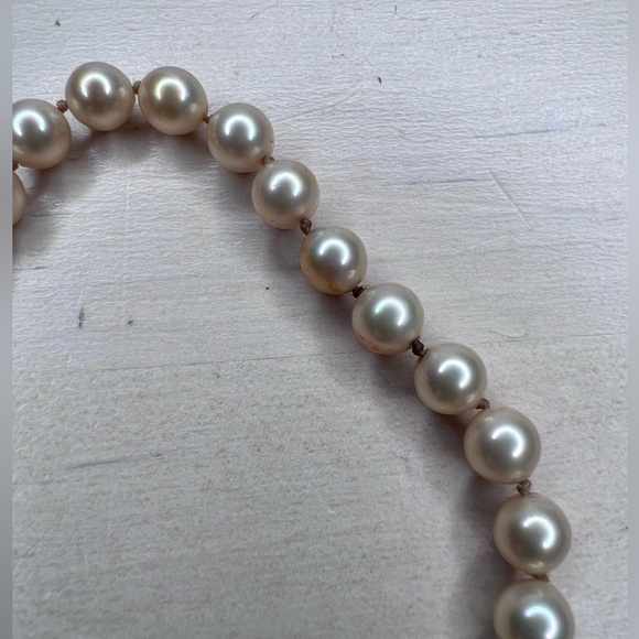 Pearl Bracelet - Picture 4 of 10